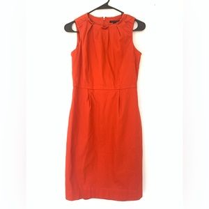 Banana Republic shift sleeveless dress in lovely woven 98% cotton orange fabric